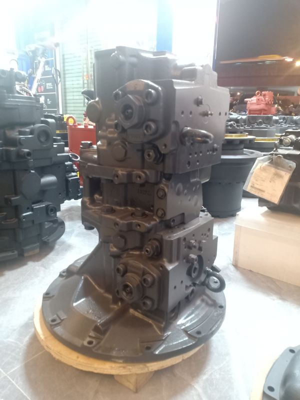 PC200-7 Czarne części hydrauliczne koparki Pumpy tłokowe dla części zamiennych NACHI
