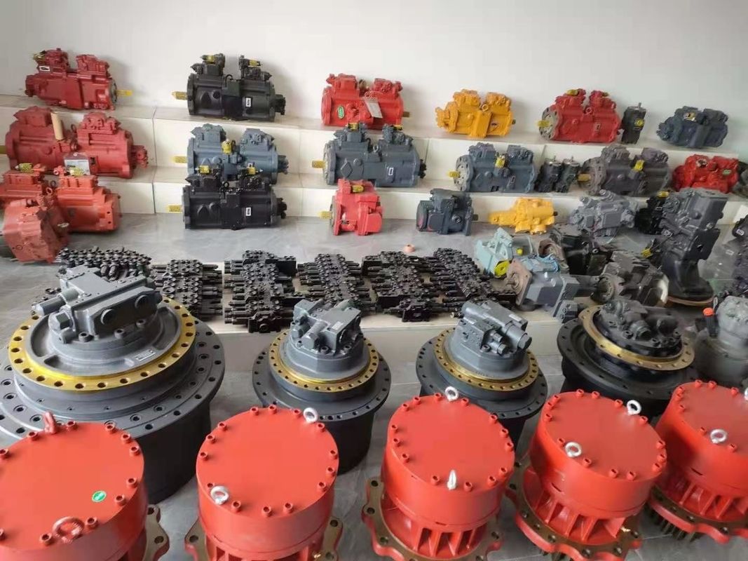 PC200-7 Czarne części hydrauliczne koparki Pumpy tłokowe dla części zamiennych NACHI