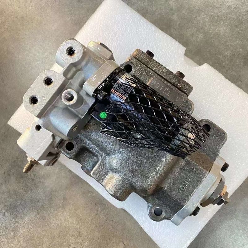 2058 K9T06-V Części hydrauliczne koparek D4 06228 Układ sterowania Aktuator Regulator pompy