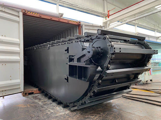 Kaktomizacja Amfibia Baggy Baggy Excavator Pływający Pontoon Q355b Zindywidualizowany dla grabiarki Sy135