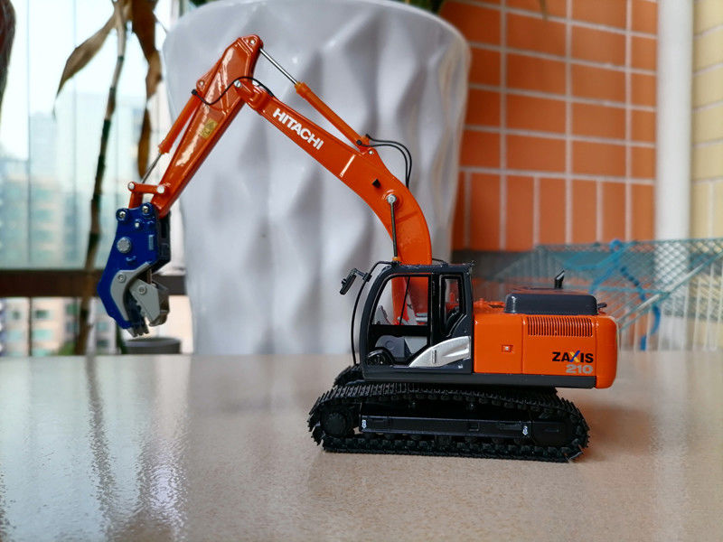Autentyczny 1/50 Hitachi ZAXIS250LC-5 ZX200 ZX350LC-6 Ekskawator Model Toy Diecast