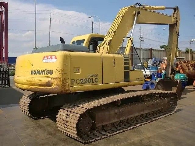 Stosowany koparz Komatsu PC200-6 z odnowionym silnikiem Cummins do górnictwa budowlanego
