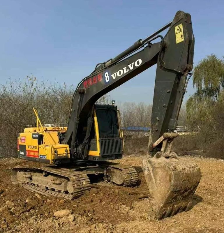Używana koparka Volvo EC140 w doskonałym stanie gotowa do szybkiej wysyłki na całym świecie