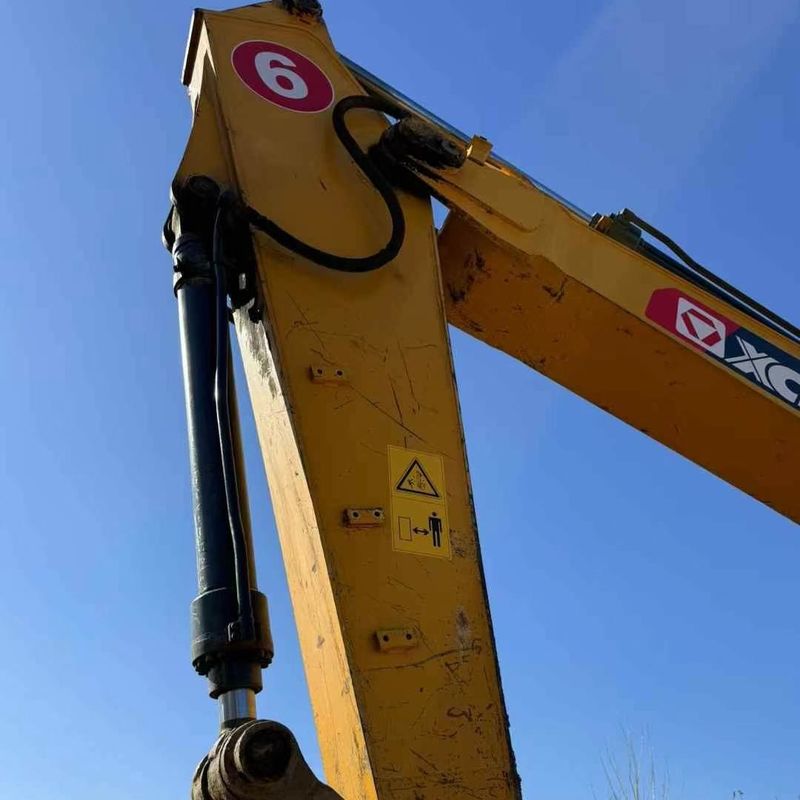 Stosowany XCMG 215D 20 Ton Excavator Excavator Heavy Duty Industrial Construction Digger Machine