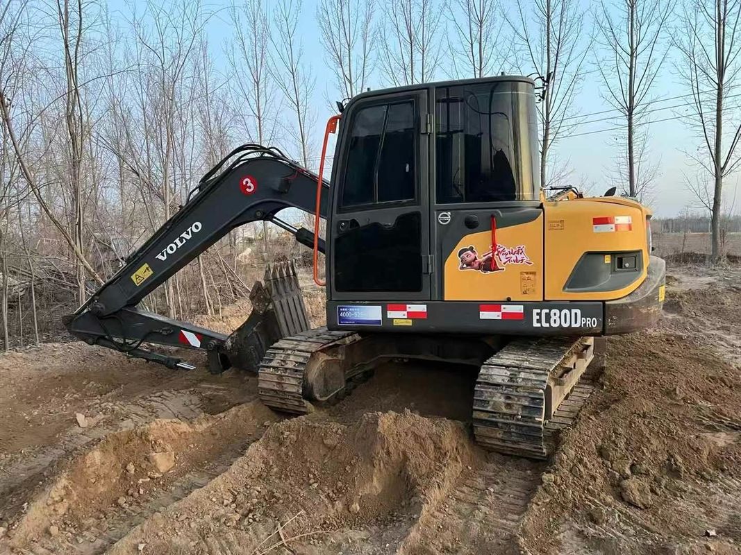 Zastosowany Volvo EC80 Performance Black Excavator dla projektu budowy ciężkich urządzeń