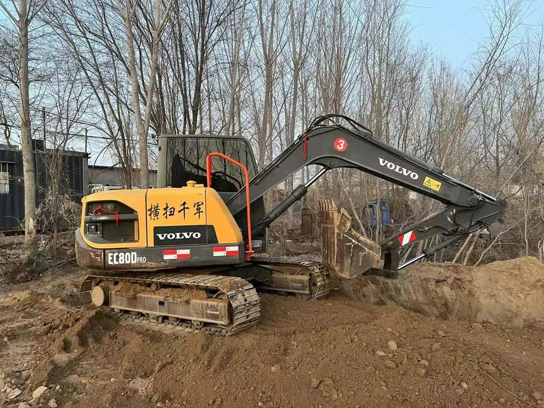 Zastosowany Volvo EC80 Performance Black Excavator dla projektu budowy ciężkich urządzeń