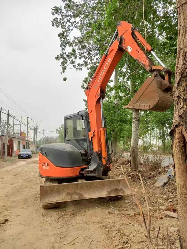 Używany Ekskavator Hitachi ZX75-US 7,5 Tonowy Mini Digger Maszyny budowlane w dobrym stanie