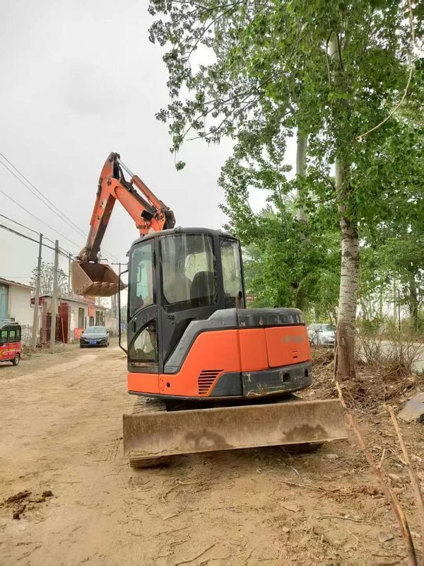 Używany Ekskavator Hitachi ZX75-US 7,5 Tonowy Mini Digger Maszyny budowlane w dobrym stanie