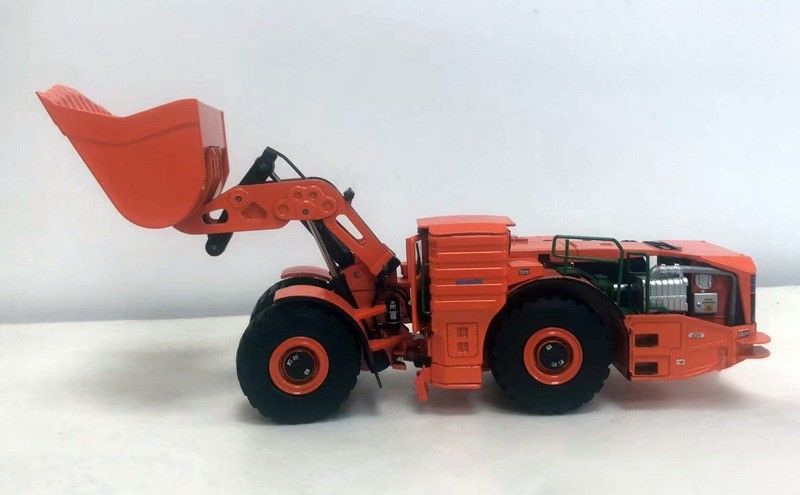Komatsu WX220H 1:50 Hybrid Underground Loader Alloy Die-Cast Mining Vehicle Limited Zbiórka