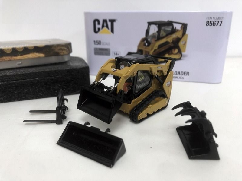 DM 259D3 Zestaw ładowarki skid steer model 1:50 skala 85677 wersja standardowa