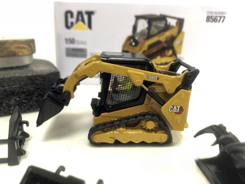 DM 259D3 Zestaw ładowarki skid steer model 1:50 skala 85677 wersja standardowa