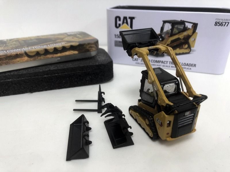 DM 259D3 Zestaw ładowarki skid steer model 1:50 skala 85677 wersja standardowa