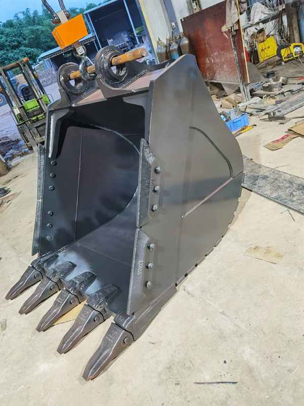 2.61 CBM Heavy Duty Rock Bucket Attachment for 349 Series Excavator Equipment