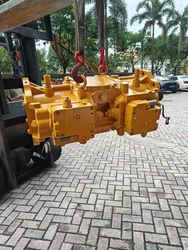 Komatsu PC3000-6 Zestaw pompy hydraulicznej 708-2К-00013, 708-2К-00023, 708-2К-00033 Części zamienne koparki Główna pompa